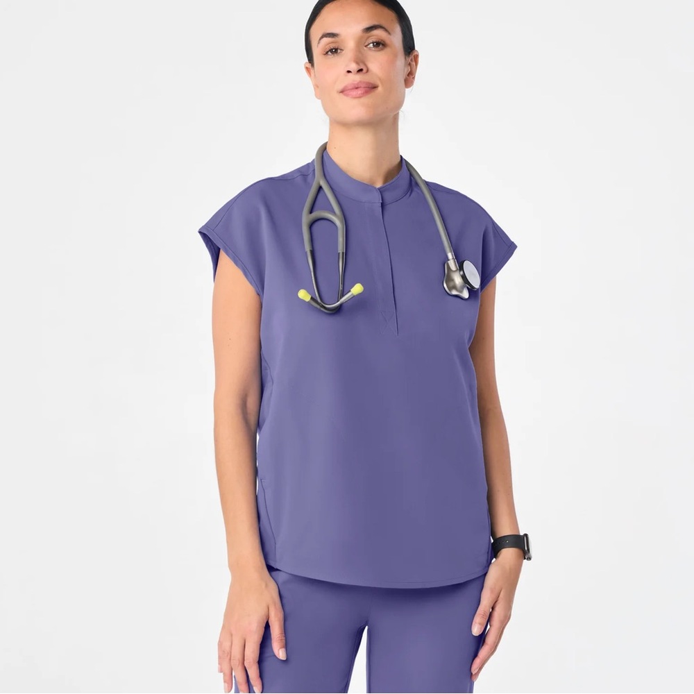 NWOT Figs Rafaela Oversized Scrub Top Women’s Wayfarer XXL 2X